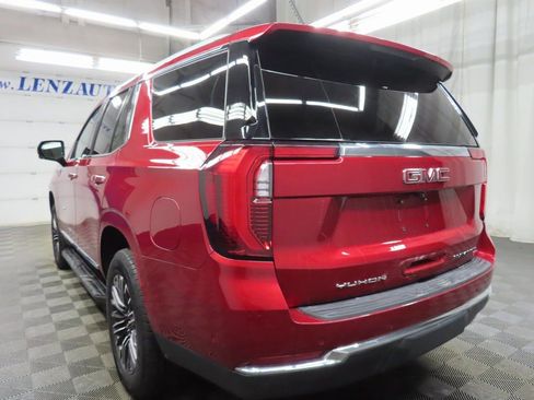 Used 2025 GMC Yukon Elevation w/ LPO, Floor Liner Package image 5