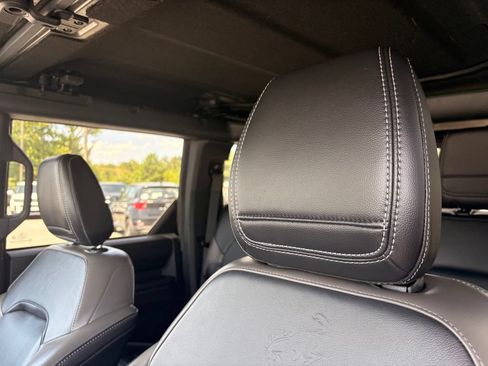 Used 2025 Ford Bronco Outer Banks AWD/4WD image 23