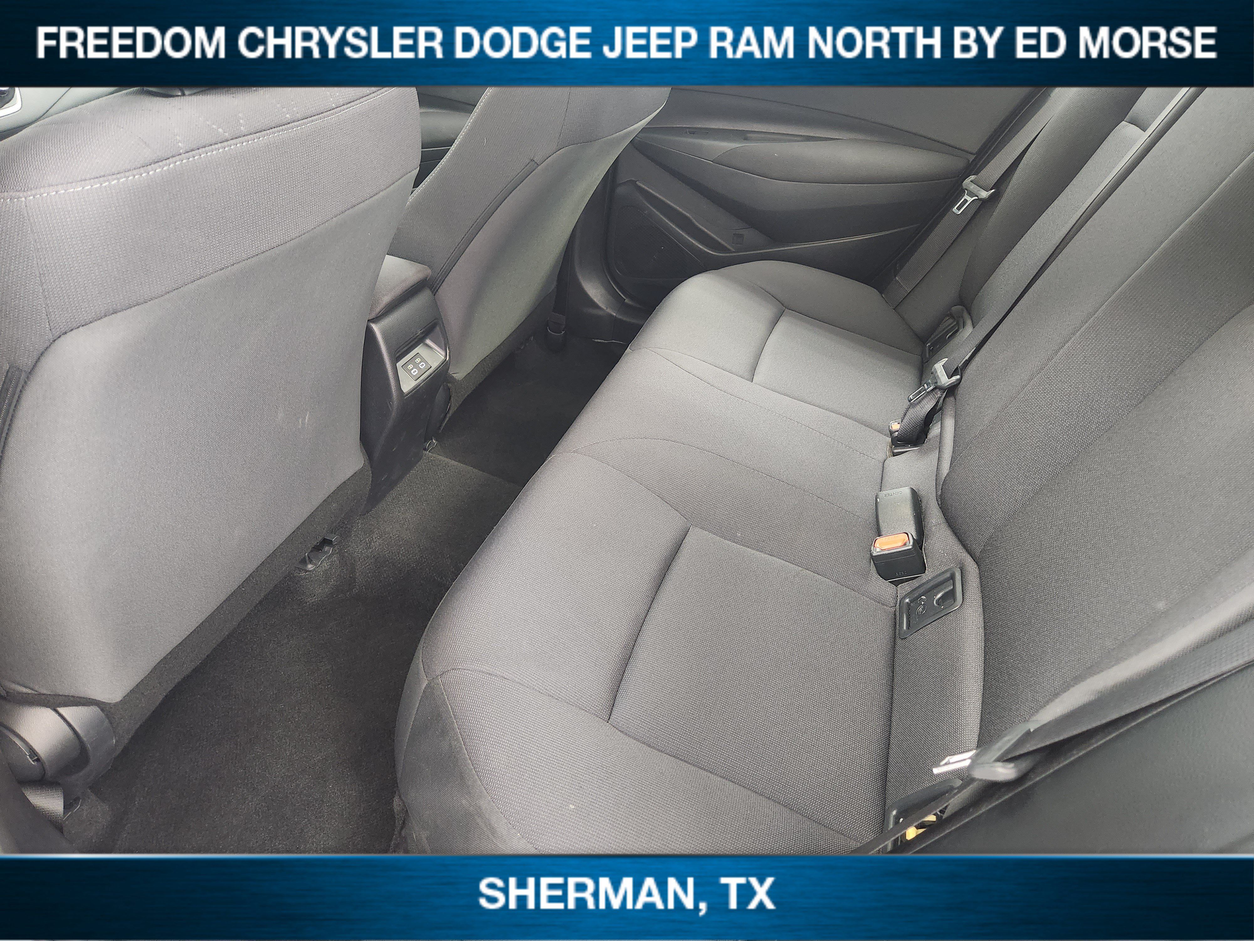 Used 2025 Toyota Corolla LE FWD image 19