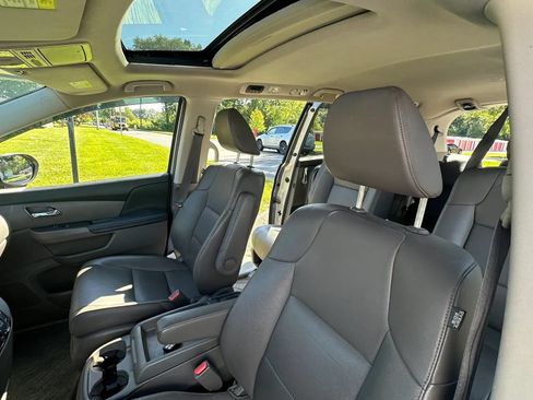 Used 2016 Honda Odyssey EX-L image 26