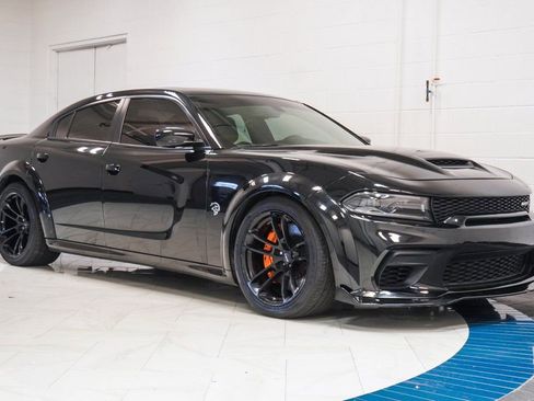 Used 2022 Dodge Charger SRT Hellcat w/ Harman/Kardon Audio Group image 5