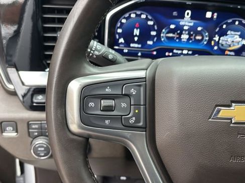 Used 2024 Chevrolet Silverado 2500 LTZ w/ LTZ Premium Package image 23