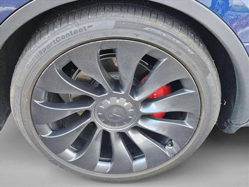 Used 2022 Tesla Model Y Performance AWD/4WD image 5