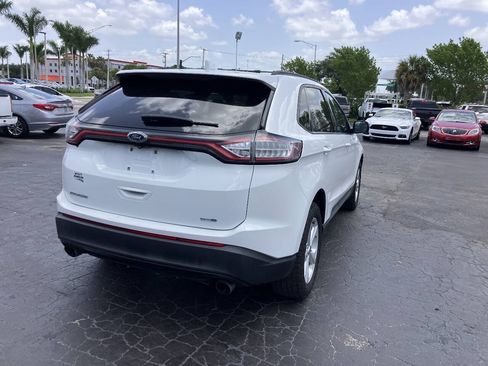 Used 2017 Ford Edge SE AWD/4WD image 4