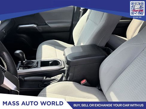 Used 2019 Toyota Tacoma SR5 image 9