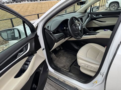 Used 2022 Buick Enclave Premium w/ Experience Buick Package image 5