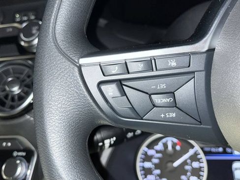Used 2025 Nissan Sentra SV FWD image 25
