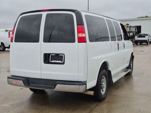 Used 2006 Chevrolet Express 3500 Passenger w/ LT Preferred Equipment Group RWD image 7