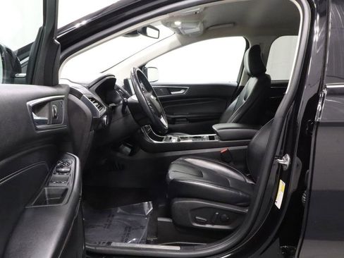 Used 2022 Ford Edge Titanium AWD/4WD image 13