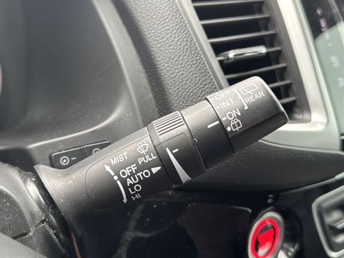 Used 2017 Honda Pilot Elite image 17