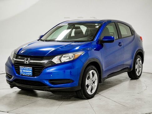 Used 2018 Honda HR-V LX image 3