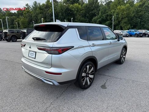 Used 2025 Mitsubishi Outlander SE AWD/4WD image 8