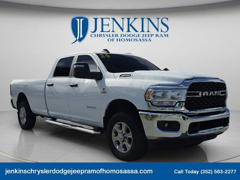 Used 2024 RAM 3500 Big Horn AWD/4WD image 12