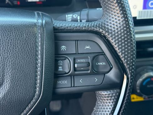 Used 2024 Toyota Tacoma TRD Off-Road w/ TRD Off Road Upgrade Package AWD/4WD image 18