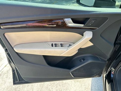 Used 2019 Audi Q5 Premium AWD/4WD image 17
