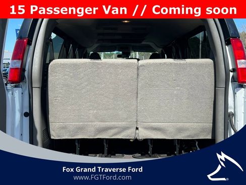 Used 2025 Chevrolet Express 3500 LT w/ LT Preferred Equipment Group RWD image 30