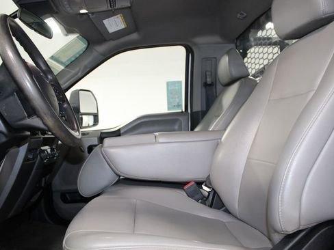 Used 2021 Ford F550 4x4 Regular Cab Super Duty image 22