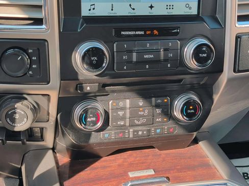 Used 2016 Ford F150 Platinum w/ Equipment Group 701A Luxury AWD/4WD image 16