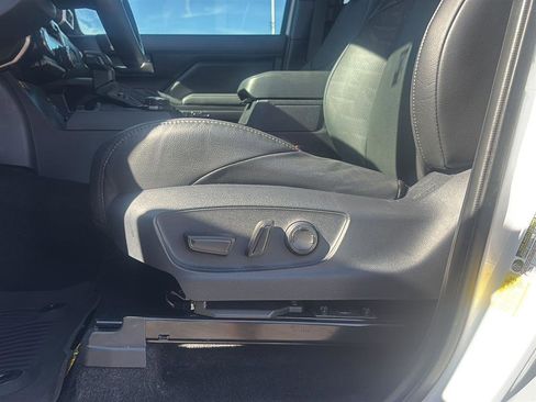 Used 2024 Toyota Tacoma TRD Off-Road w/ TRD Off Road Premium Package image 9