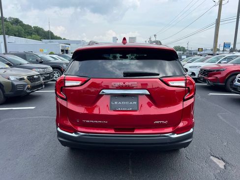 Used 2023 GMC Terrain AT4 AWD/4WD image 4