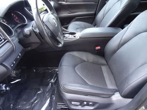 Used 2024 Toyota Camry XSE FWD image 6