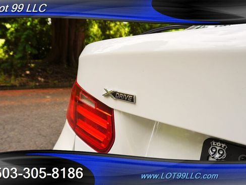 Used 2013 BMW 328i xDrive Sedan AWD/4WD image 32