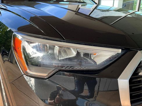 Used 2021 Audi Q3 2.0T Premium w/ Convenience Package AWD/4WD image 28