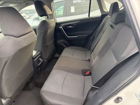 Used 2025 Toyota RAV4 XLE FWD image 3
