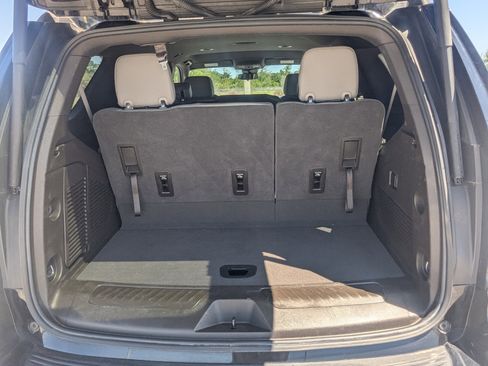 Used 2025 Chevrolet Tahoe LT image 14