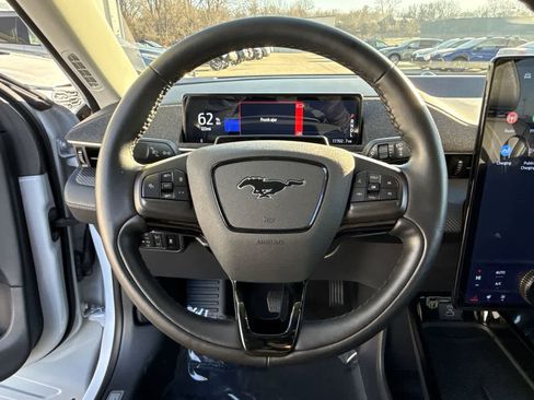 Used 2023 Ford Mustang Mach-E Premium image 20