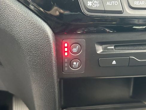 Used 2022 Honda Pilot Black Edition image 23