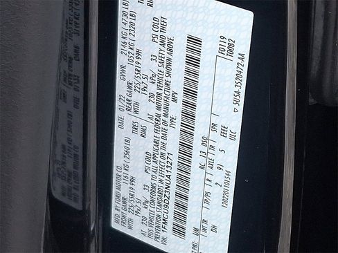 Certified 2022 Ford Escape Titanium w/ Titanium Elite Package image 28