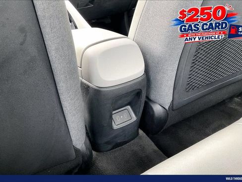 Used 2024 Hyundai Elantra Limited FWD image 34