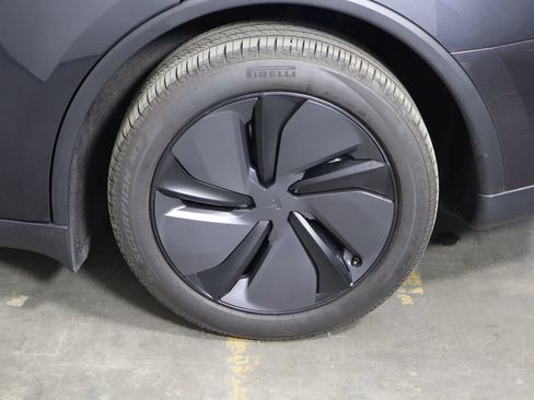 Used 2026 Tesla Model Y Long Range AWD/4WD image 48