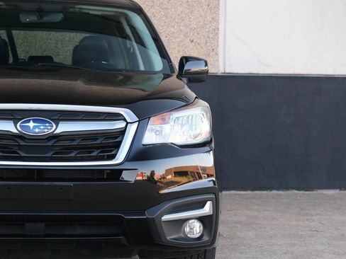 Used 2017 Subaru Forester 2.5i Limited w/ Popular Package #2 image 3