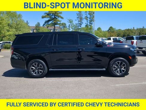 Used 2024 Chevrolet Suburban Z71 w/ Luxury Package AWD/4WD image 4