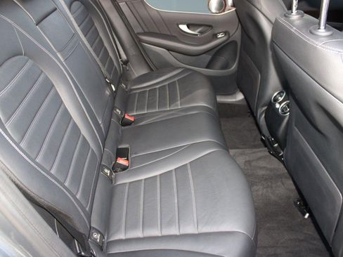 Used 2020 Mercedes-Benz GLC 43 AMG 4MATIC image 33