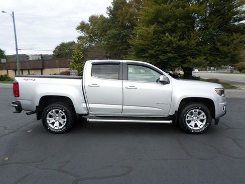 Used 2019 Chevrolet Colorado LT w/ LT Convenience Package image 8