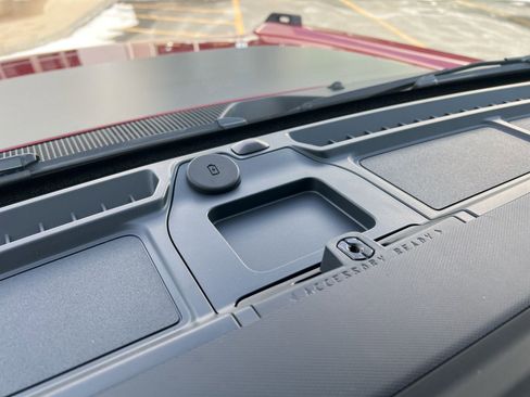 New 2025 Ford Bronco Badlands image 29