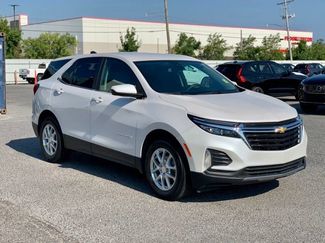 Used 2022 Chevrolet Equinox LT image 1