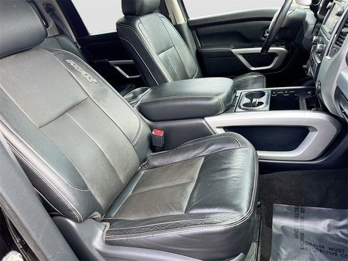 Used 2018 Nissan Titan PRO-4X w/ Pro-4x Convenience Package image 29