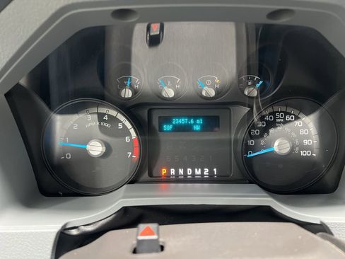 Used 2013 Ford F250 XLT w/ XLT Interior Pkg image 20