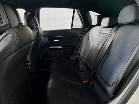 Certified 2026 Mercedes-Benz GLC 300 image 9