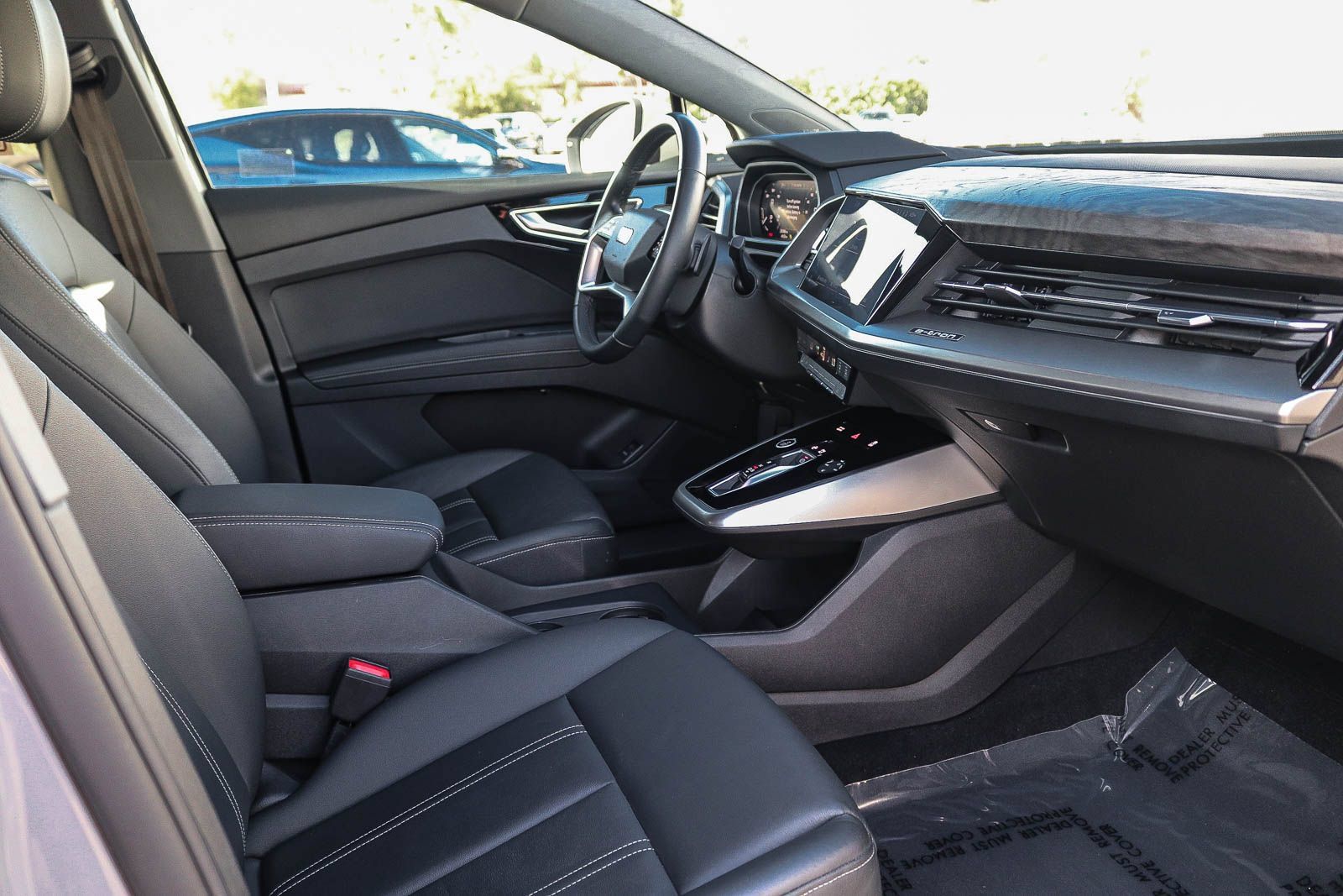 Used 2023 Audi Q4 e-tron Premium Plus w/ Premium Plus RWD image 12