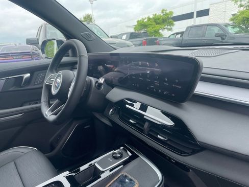 New 2026 Buick Enclave Sport Touring w/ Power Package FWD image 30
