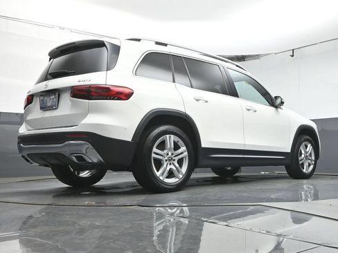 Used 2022 Mercedes-Benz GLB 250 4MATIC image 40