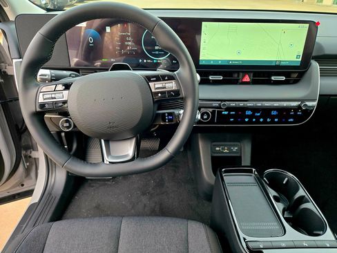 New 2026 Hyundai Ioniq 5 SE image 10