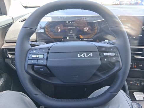 New 2026 Kia Sportage EX FWD image 8