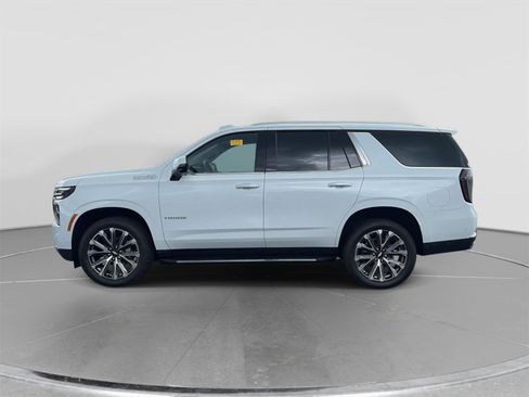 Used 2026 Chevrolet Tahoe High Country w/ Sun And Tow Package AWD/4WD image 2