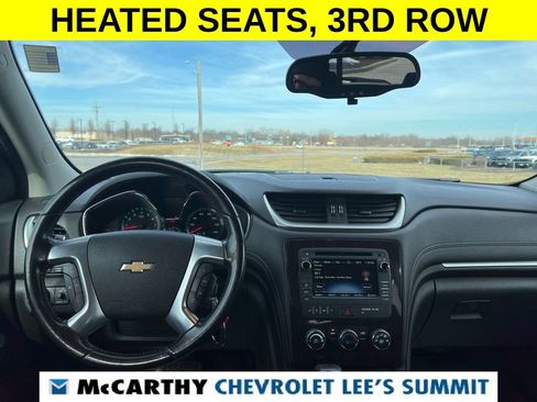 Used 2017 Chevrolet Traverse LT w/ Style and Technology Package image 41